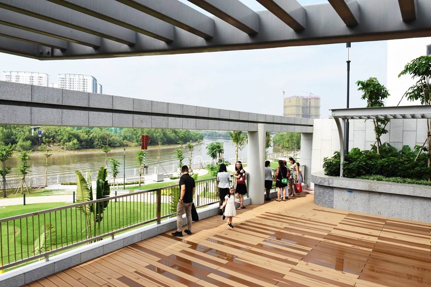 Riverpark-Premier-004.jpg